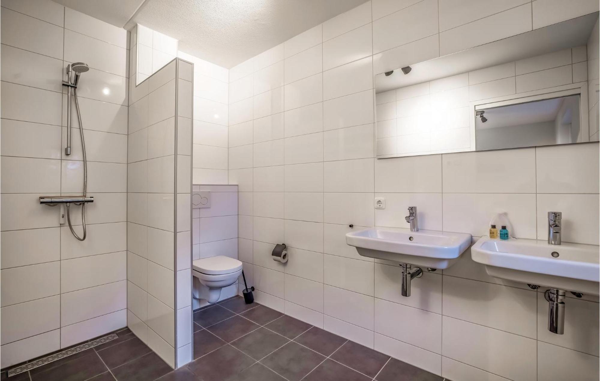 Amazing Home In Rijssen With Wifi Экстерьер фото
